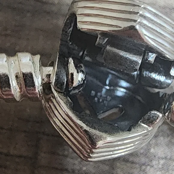 Pandora Radiating Heart Clasp Bangle Sterling silver - Picture 6 of 10